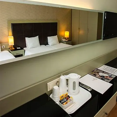 Hotel Hotellino 4*