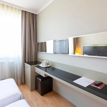 Hotellino Szálloda 3*