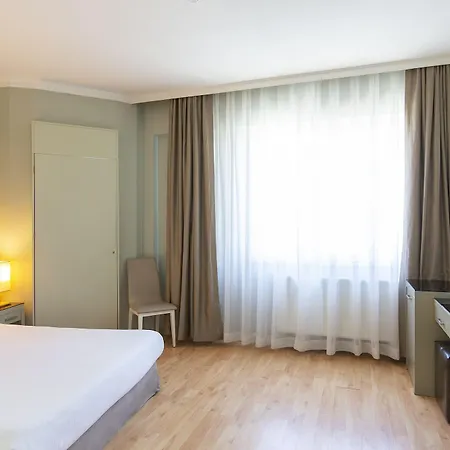 Отель Hotellino 4*