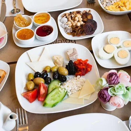 Отель Hotellino 4*